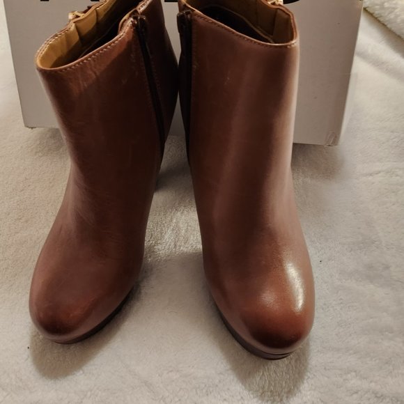 Aldo Brown/Tan Leather Heeled Ankle Boots - NWB - Picture 4 of 6
